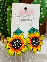 Load image into Gallery viewer, Sunflower Huichol Earrings