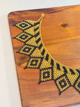 Load image into Gallery viewer, Izel Huichol Necklace