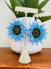 Load image into Gallery viewer, Sunflower’s Earrings