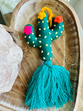 Load image into Gallery viewer, Cactus Keychain