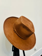 Load image into Gallery viewer, Mestizo Suede Hat