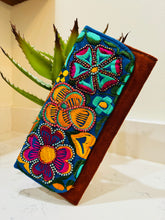 Load image into Gallery viewer, Mirasol Suede Wallet