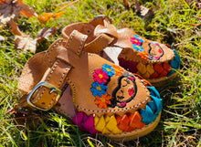 Load image into Gallery viewer, Fridita Huarache Girl - Tan