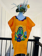Load image into Gallery viewer, Morenita Mexicana Blouse