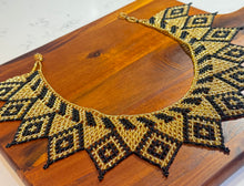 Load image into Gallery viewer, Izel Huichol Necklace