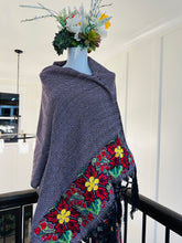 Load image into Gallery viewer, Noche Buena Rebozo