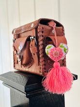 Load image into Gallery viewer, kathy Crossbody Purse