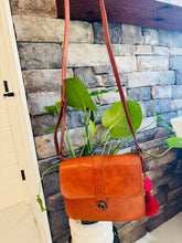 Load image into Gallery viewer, Estefana Crossbody Purse