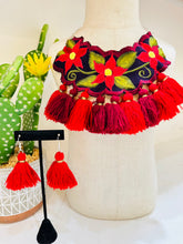 Load image into Gallery viewer, Flower Necklace - Set