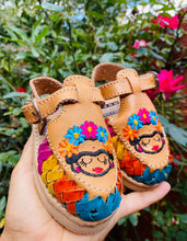Load image into Gallery viewer, Fridita Huarache Girl - Tan