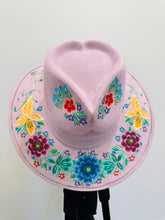 Load image into Gallery viewer, Corazoncito Paint Suede Hat