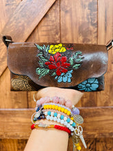 Load image into Gallery viewer, Tlayolotl Crossbody Purse