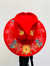 Load image into Gallery viewer, Corazoncito Paint Suede Hat