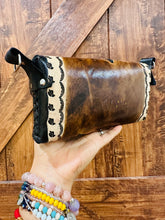 Load image into Gallery viewer, Tlayolotl Crossbody Purse