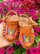 Load image into Gallery viewer, Mariposa Huarache Girl