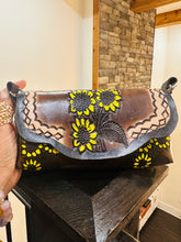 Load image into Gallery viewer, Tlayolotl Crossbody Purse