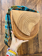 Load image into Gallery viewer, Mariana Crossbody Purse