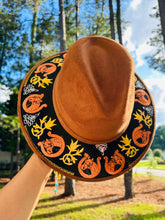 Load image into Gallery viewer, Vaquero Embroidered Hat