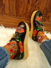 Load image into Gallery viewer, Catrina Loafers - Black