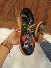 Load image into Gallery viewer, Catrina Loafers - Black