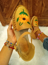 Load image into Gallery viewer, Girasol Huarache