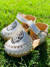 Load image into Gallery viewer, Calavera Huarache Girl - White