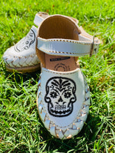 Load image into Gallery viewer, Calavera Huarache Girl - White