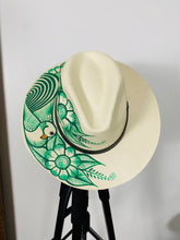Load image into Gallery viewer, Bird Mexican Hat