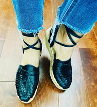 Load image into Gallery viewer, Carmen Huarache Wedges Black