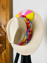 Load image into Gallery viewer, Cholulo Suede Hat
