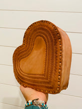 Load image into Gallery viewer, Corazoncito Crossbody Purse