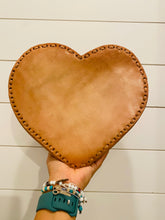 Load image into Gallery viewer, Corazoncito Crossbody Purse