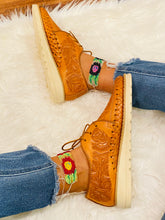 Load image into Gallery viewer, Adelita Loafers - Tan