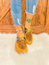 Load image into Gallery viewer, Calavera Adelita Loafer