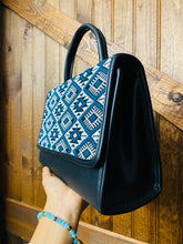 Load image into Gallery viewer, Presumida Crossbody Purse