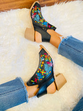 Load image into Gallery viewer, Regina Heels - Black
