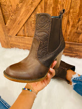 Load image into Gallery viewer, Paulina Boot