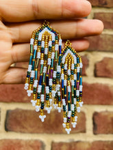 Load image into Gallery viewer, Andina Huichol Earrings