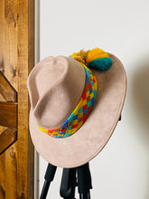Load image into Gallery viewer, Corazoncito Suede Hat