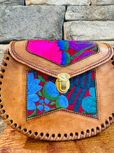 Load image into Gallery viewer, Lola Crossbody Purse