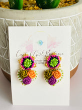 Load image into Gallery viewer, Corazoncito Earring