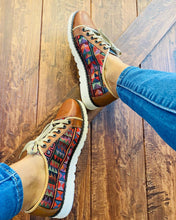 Load image into Gallery viewer, Telar Loafers - Tan