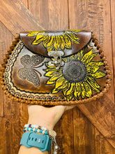 Load image into Gallery viewer, Valeria Crossbody Purse