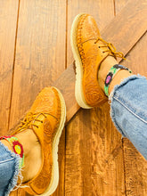 Load image into Gallery viewer, Adelita Loafers - Tan