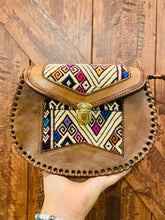 Load image into Gallery viewer, Rosita Telar Crossbody Purse