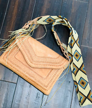 Load image into Gallery viewer, Laura Crossbody Purse