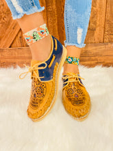 Load image into Gallery viewer, Calavera Adelita Loafer