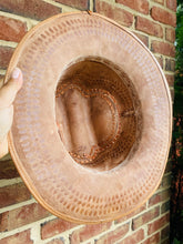 Load image into Gallery viewer, Azteca Leather Hat