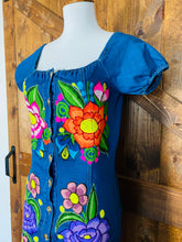 Load image into Gallery viewer, Floreado Denim Dress