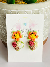 Load image into Gallery viewer, Corazoncito Earring